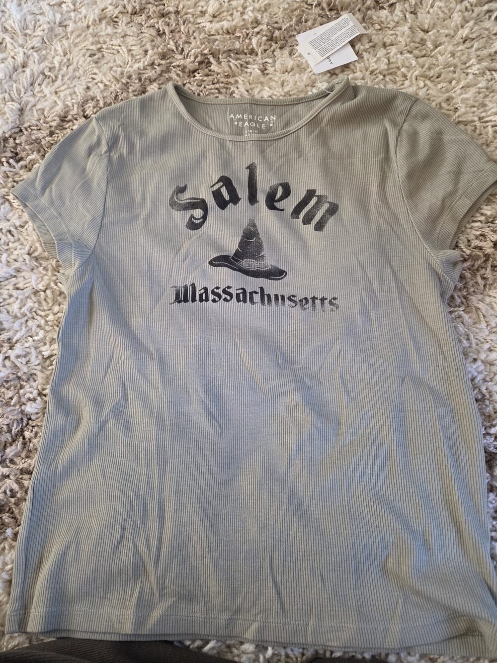 American Eagle Outfitters Olive Graphic 'Salem Massachusetts' Short Sleeve Tee